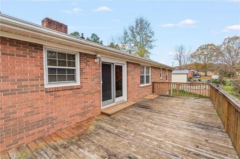 A home in Pfafftown