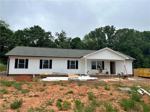 Condo For Sale - 1013 Blue Dan Lane<br/> Yadkinville, NC 27055