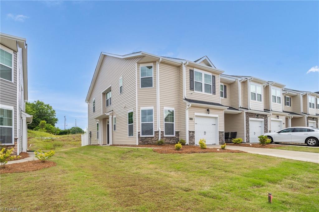 1230 Evelynnview Lane, Kernersville, North Carolina image 2