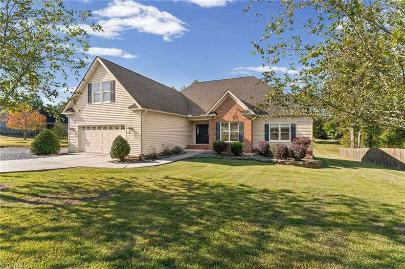 147 Richard Byerly Road, photo 1 of 47