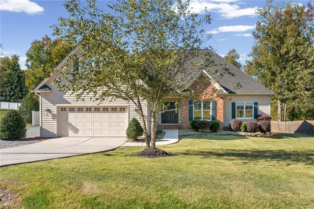 147 Richard Byerly Road, photo 2 of 47