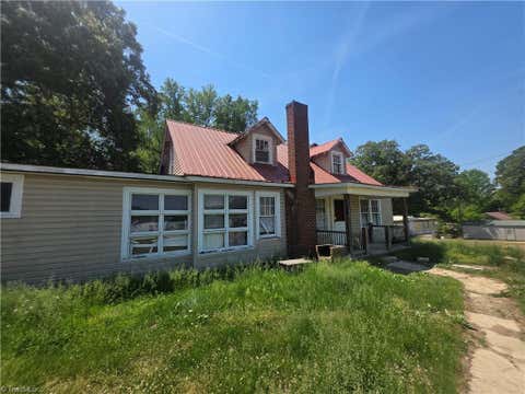 Homes For Sale - 1050 Jacob Street<br/> Thomasville, NC 27360