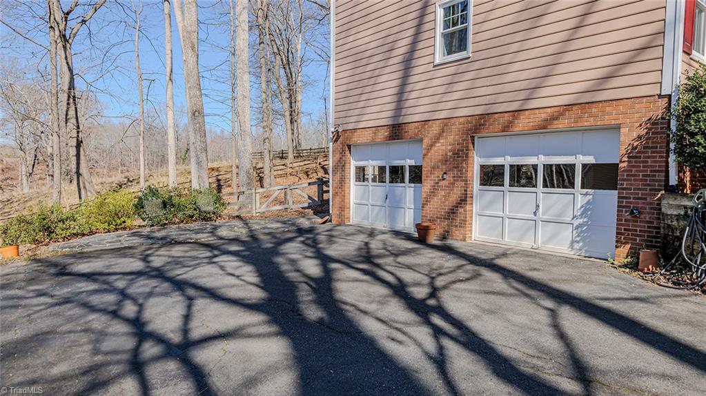 6147 Spring Forest Drive, Pfafftown, North Carolina image 37