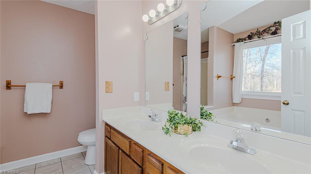 6147 Spring Forest Drive, Pfafftown, North Carolina image 32