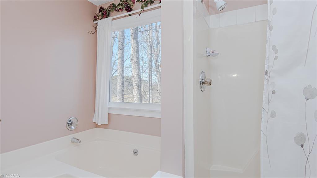 6147 Spring Forest Drive, Pfafftown, North Carolina image 33