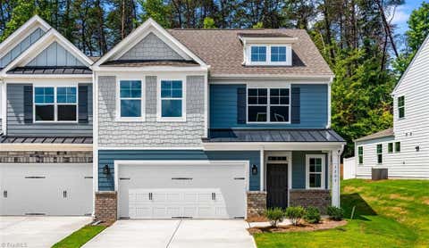 Townhouse For Sale - 5209 Maple Blossom Trail<br/> Guilford County, Greensboro, NC 27455