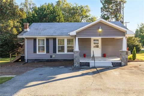 7862 Nc Highway 68 Stokesdale NC 27357