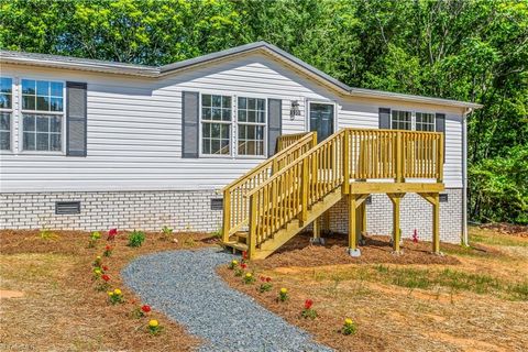 Mobile Home For Sale - 1100 Sandy Lane<br/> Stokes County, Sandy Ridge, NC 27046