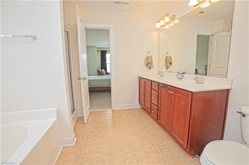 5409 Broadleaf Road, Summerfield, North Carolina image 17