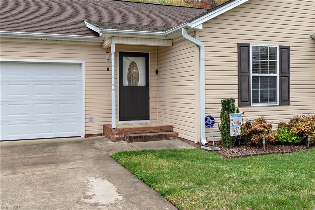 583 Porter Lane, Kernersville, North Carolina image 2