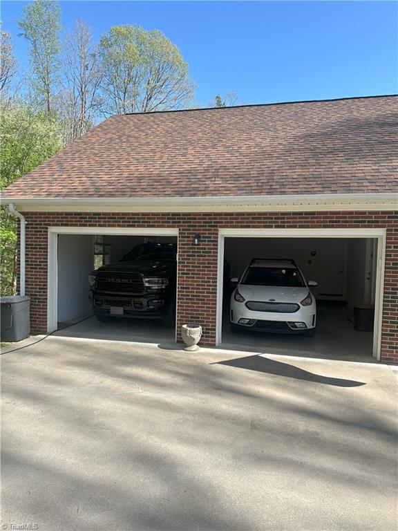 183 Alpine Drive, Wilkesboro, North Carolina image 2