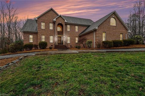 Homes For Sale - 1470 Robert Beck Road<br/> Lexington, NC 27292