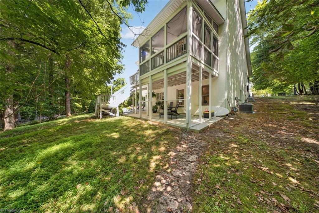 5305 Oakbrook Drive