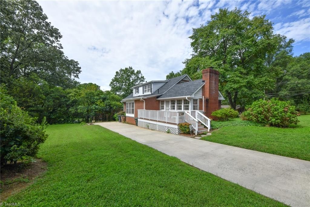 Photo of 2702 Holly Drive, Greensboro, NC 27408 (MLS # 1211488)