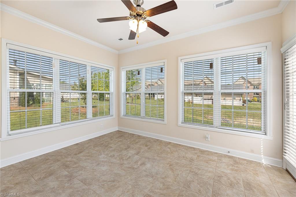 7070 Hanesbrook Circle, Clemmons, North Carolina image 16