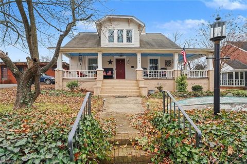 Apartment For Sale - 403 W Center Street<br/> Davidson County, Lexington, NC 27292