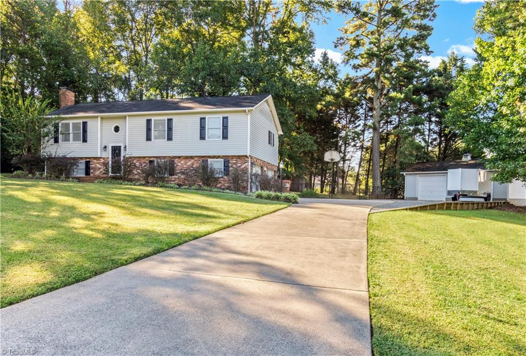 Photo of 173 Pam Drive, Winston-Salem, NC 27107 (MLS # 1237146)