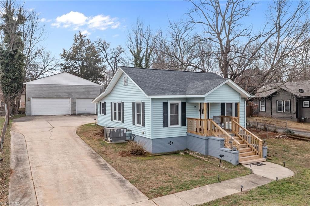 Photo of 818 Tucker Street, Burlington, NC 27215 (MLS # 1210701)