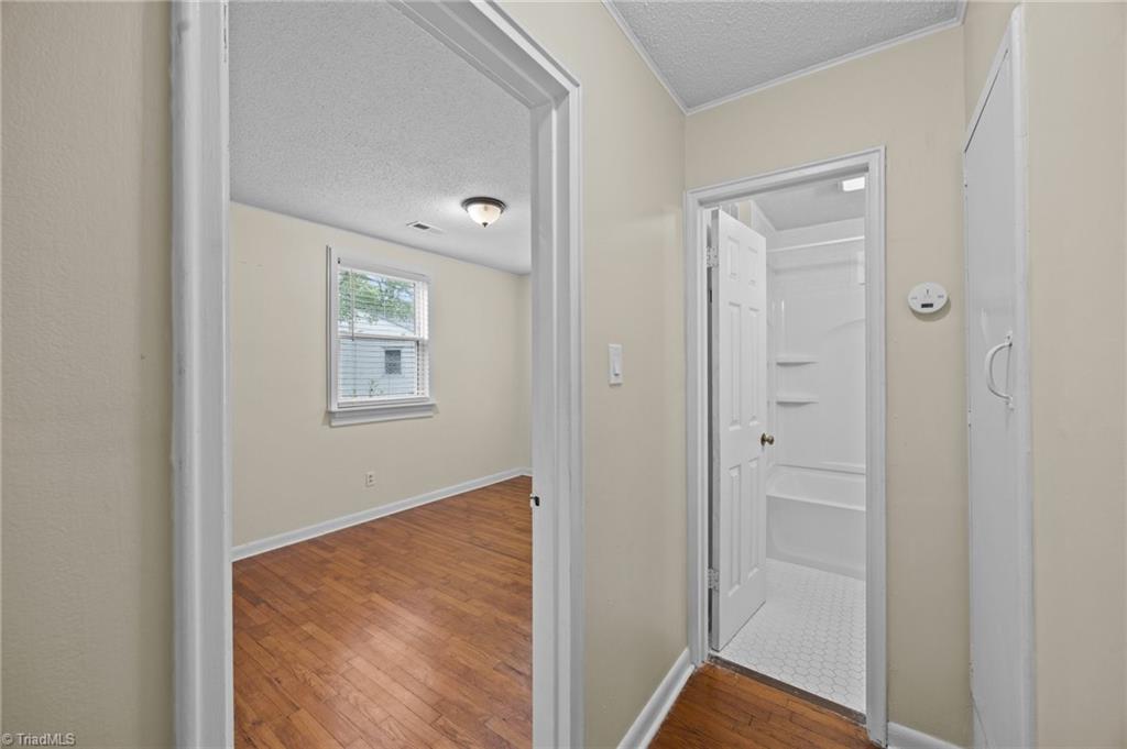 525 Overlook Street, Greensboro, North Carolina image 14