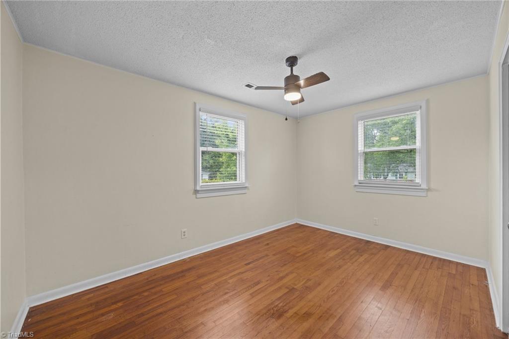 525 Overlook Street, Greensboro, North Carolina image 8