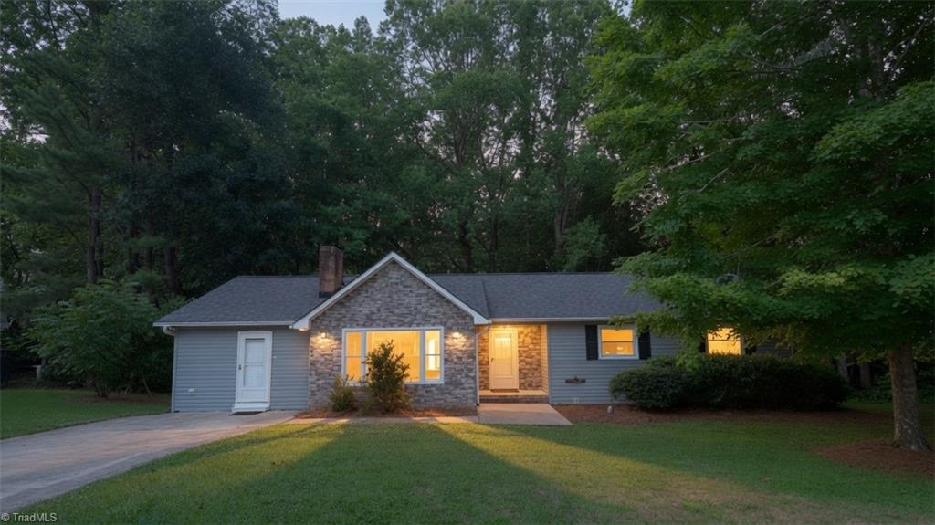 222 Pleasantview Drive, King, NC, 27021