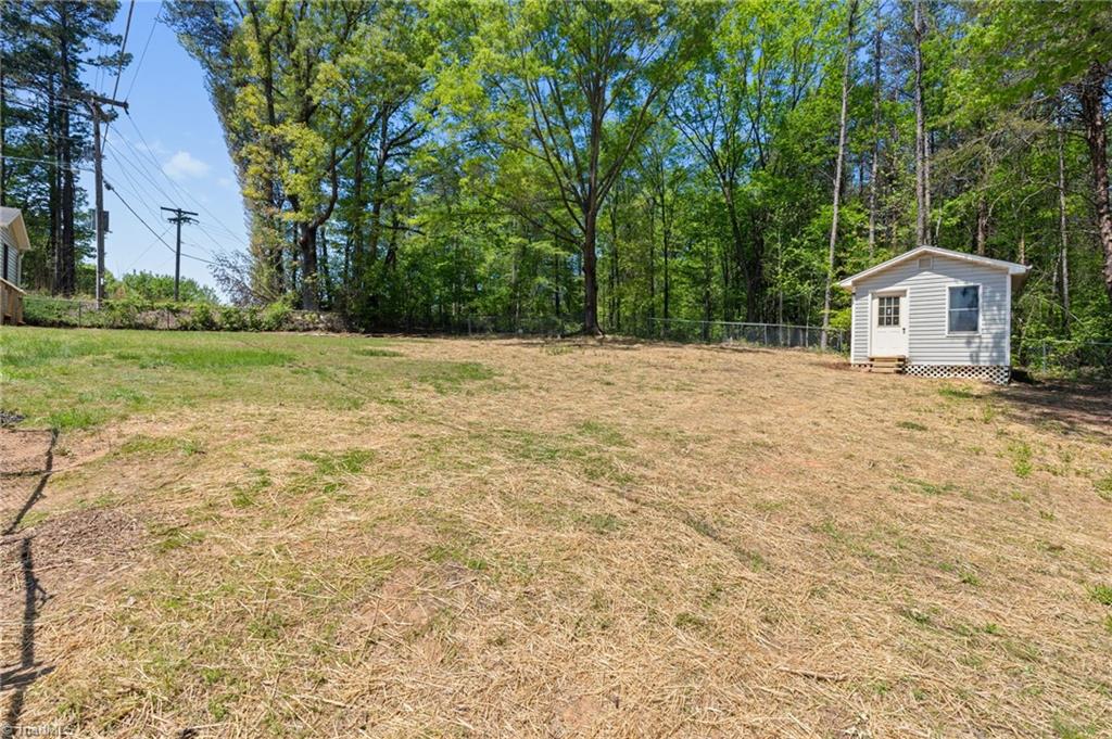 115 Davis Avenue, Clemmons, North Carolina image 32