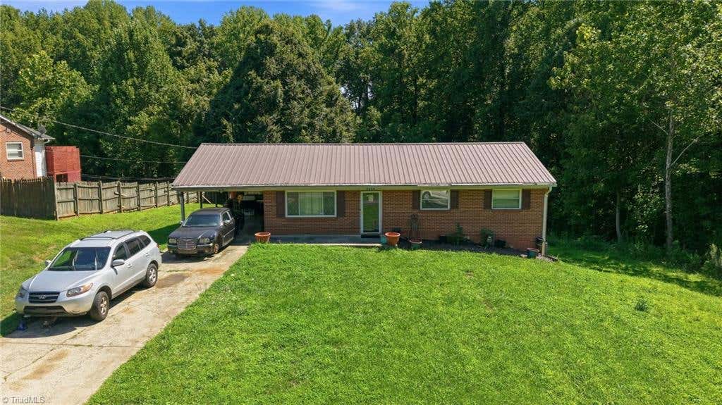 Photo of 5354 Sunrise Terrace, Winston-Salem, NC 27105 (MLS # 1229906)
