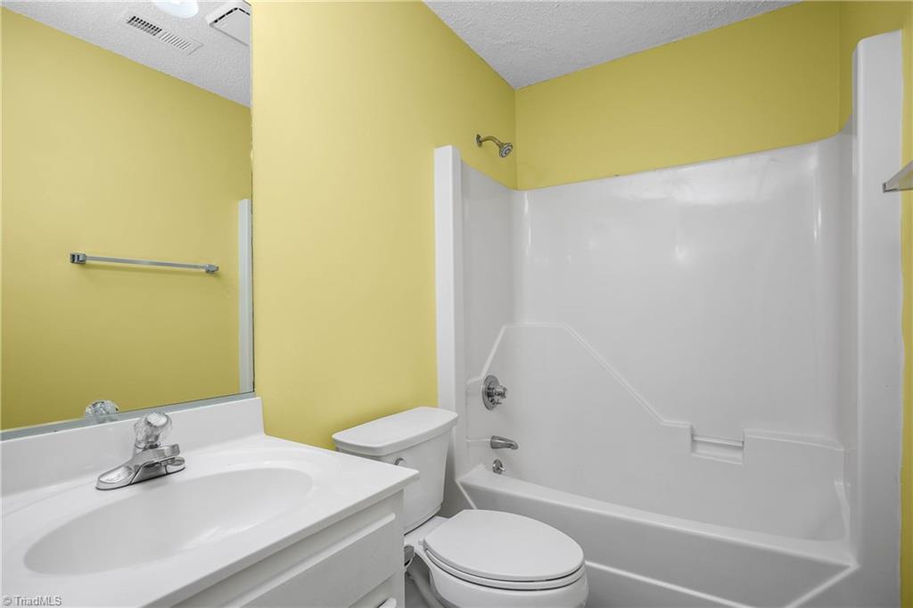 2460 Shadow Valley Road, High Point, North Carolina image 14