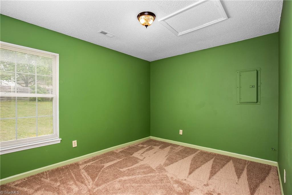 2460 Shadow Valley Road, High Point, North Carolina image 13
