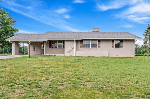 114 SHILOH FARM TRL, STATE ROAD, NC 28676 - Image ae6eb44dd498da9450eeb4a32d75cfe2/3601368803