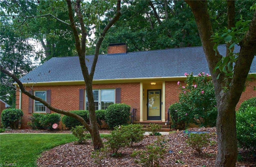 Photo of 907 Onslow Drive, Greensboro, NC 27408 (MLS # 1231421)