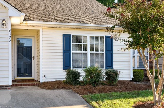 4332 Rocky Brook Court, photo 2 of 25