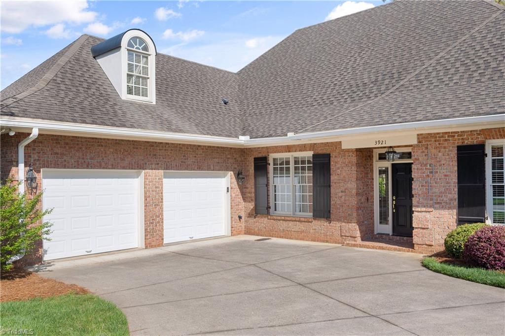 Winston-Salem, North Carolina 27106, United States, 3 Bedrooms Bedrooms, ,3 BathroomsBathrooms,Residential,Pending,133379