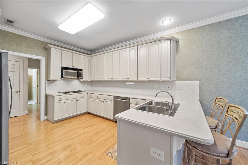 Winston-Salem, North Carolina 27106, United States, 3 Bedrooms Bedrooms, ,3 BathroomsBathrooms,Residential,Pending,133379