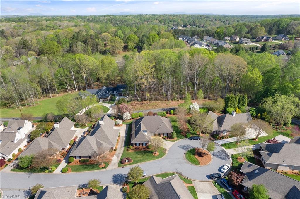 Winston-Salem, North Carolina 27106, United States, 3 Bedrooms Bedrooms, ,3 BathroomsBathrooms,Residential,Pending,133379