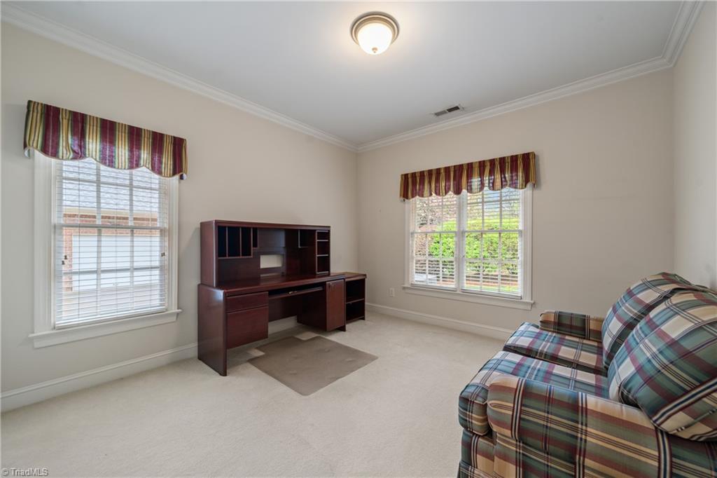 Winston-Salem, North Carolina 27106, United States, 3 Bedrooms Bedrooms, ,3 BathroomsBathrooms,Residential,Pending,133379