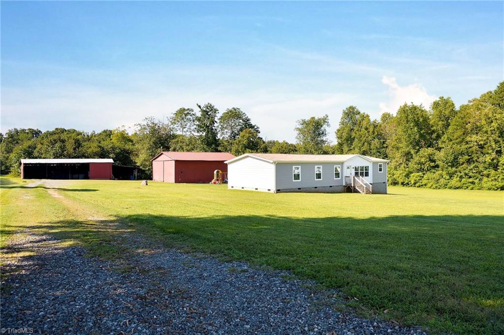61 Alamance Drive, Reidsville, North Carolina image 2