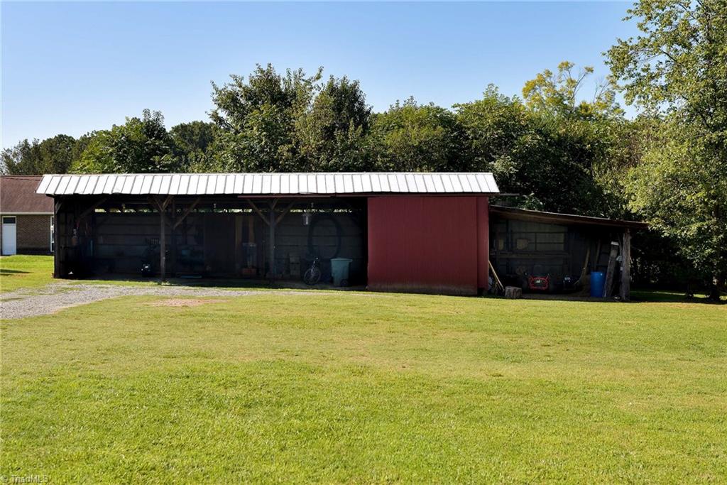 61 Alamance Drive, Reidsville, North Carolina image 23