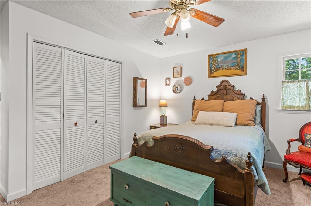 1502 Trafalgar Court, High Point, North Carolina image 31