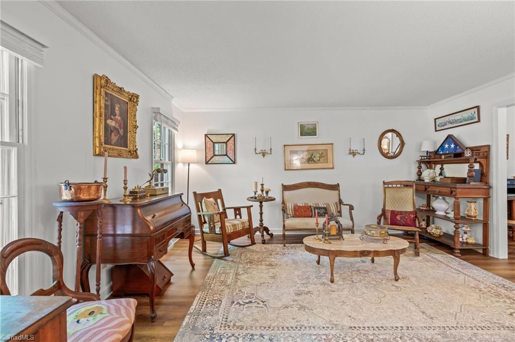 1502 Trafalgar Court, High Point, North Carolina image 6