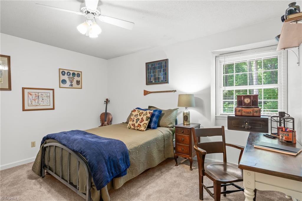 1502 Trafalgar Court, High Point, North Carolina image 26