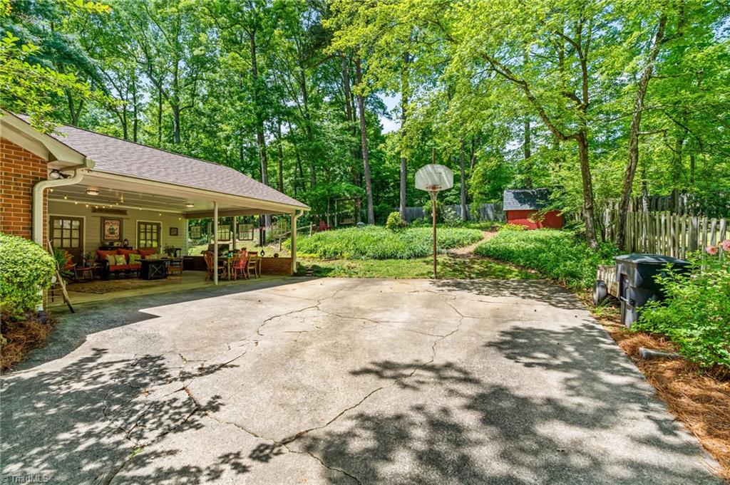1502 Trafalgar Court, High Point, North Carolina image 39