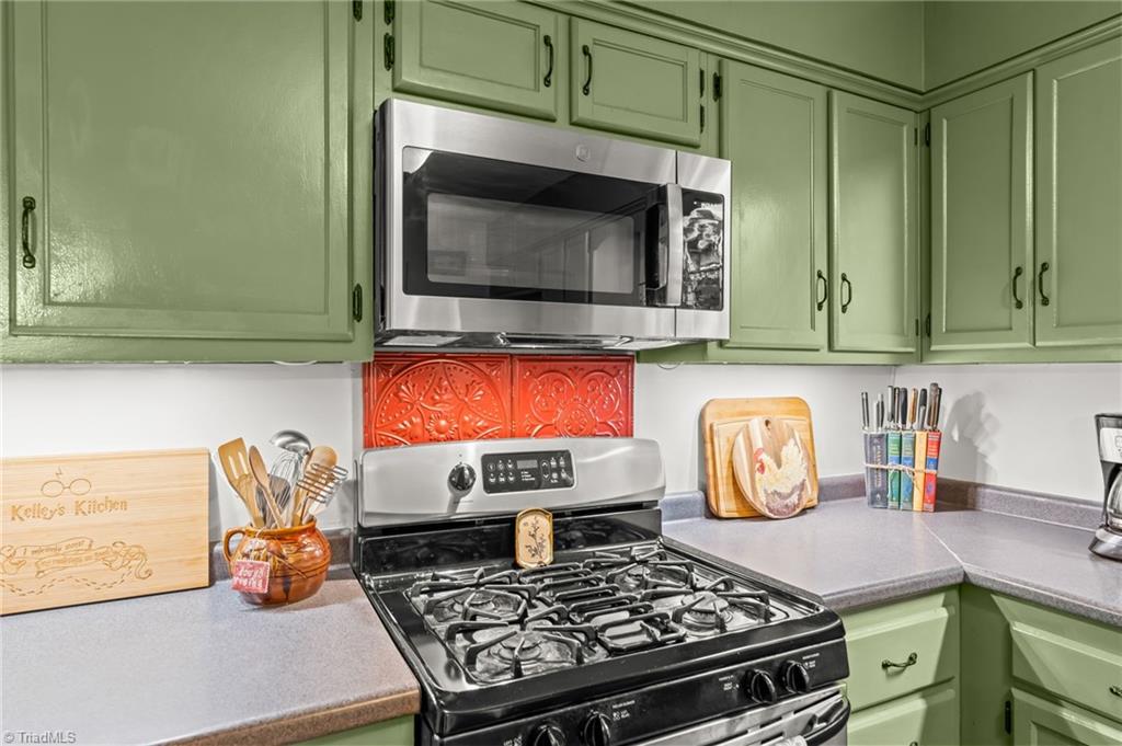 1502 Trafalgar Court, High Point, North Carolina image 13
