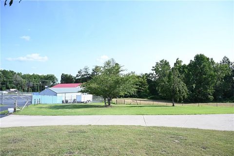 A home in Thomasville