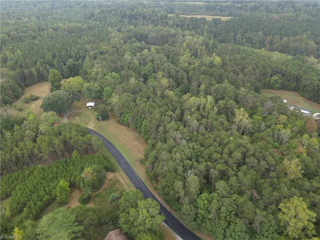 550 Van Buren Road, photo 3 of 26