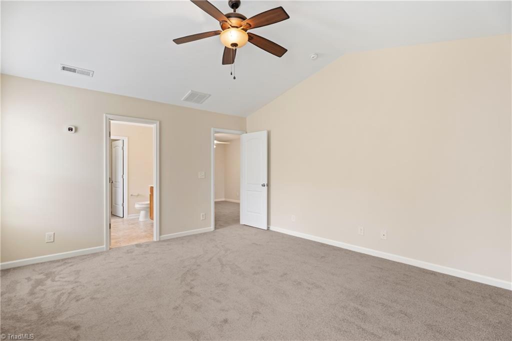 Greensboro, North Carolina 27405, United States, 3 Bedrooms Bedrooms, ,3 BathroomsBathrooms,Residential,Pending,180162