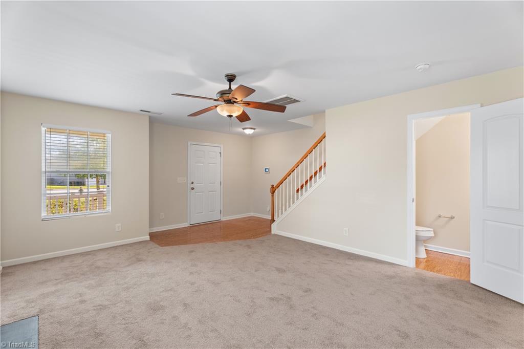 Greensboro, North Carolina 27405, United States, 3 Bedrooms Bedrooms, ,3 BathroomsBathrooms,Residential,Pending,180162