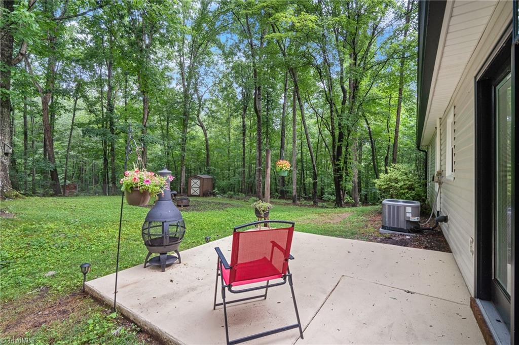 5301 Westrock Drive, Pfafftown, North Carolina image 22