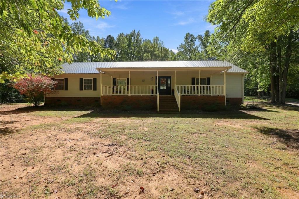 Photo of 499 Sandy Creek Lane, Lexington, NC 27295 (MLS # 1237584)
