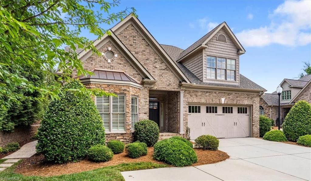 Photo of 19 Blakeney Place, Greensboro, NC 27408 (MLS # 1226717)